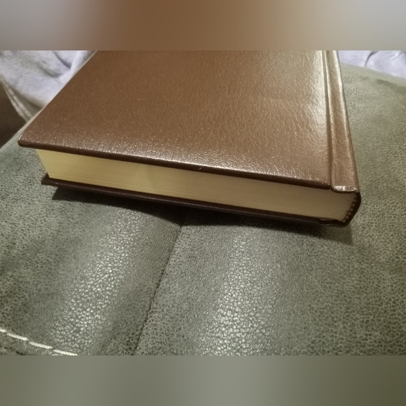 1981 Vintage Faux Leather Hardcover Reilly's Luck By Louis L'Amour - Picture 5 of 7